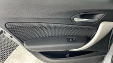 BMW 1 Series 118i [1.5] SE 5dr [Nav] Petrol Hatchback